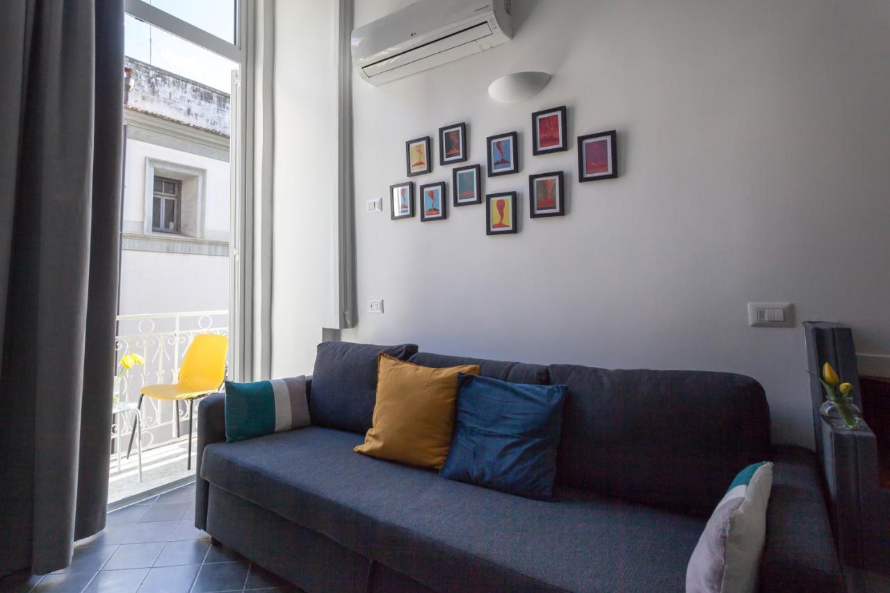 Manuela Apartments San Domenico Centro Storico ナポリ エクステリア 写真