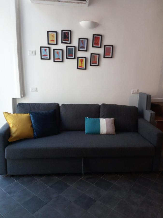 Manuela Apartments San Domenico Centro Storico ナポリ エクステリア 写真