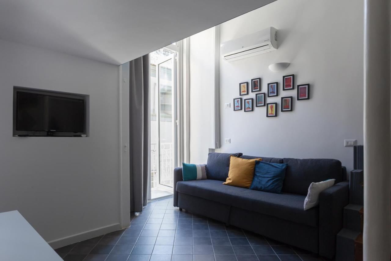 Manuela Apartments San Domenico Centro Storico ナポリ エクステリア 写真