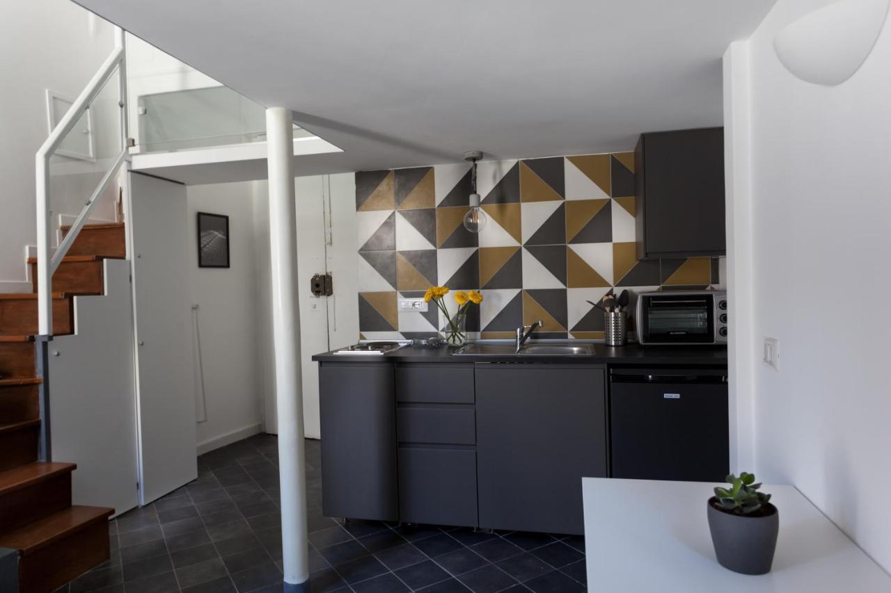 Manuela Apartments San Domenico Centro Storico ナポリ エクステリア 写真