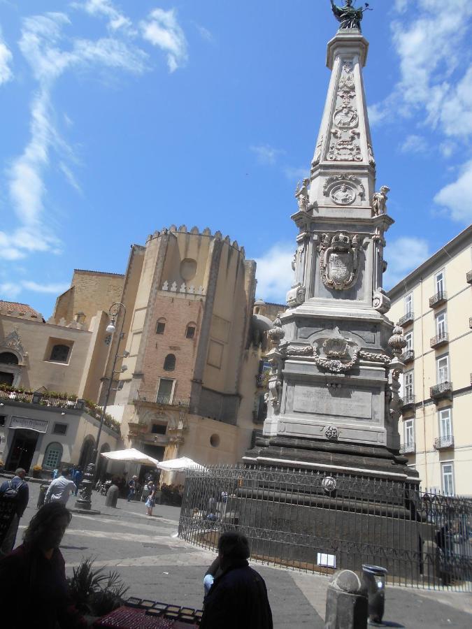 Manuela Apartments San Domenico Centro Storico ナポリ エクステリア 写真