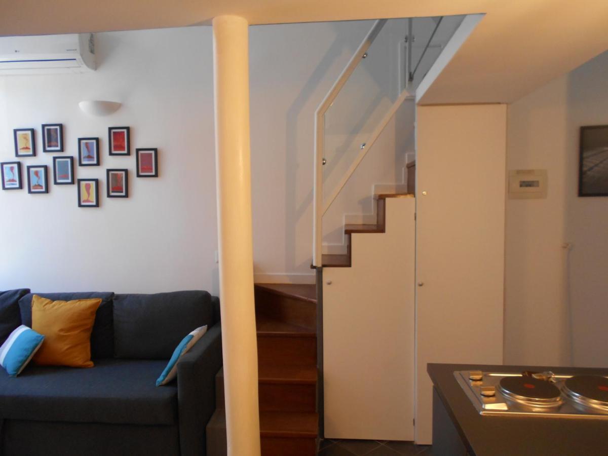 Manuela Apartments San Domenico Centro Storico ナポリ エクステリア 写真